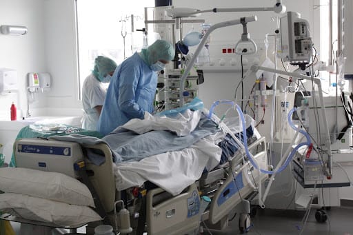 Hélène Strohl : « seule la privatisation peut régler le problème de la bureaucratie dans l’hôpital »