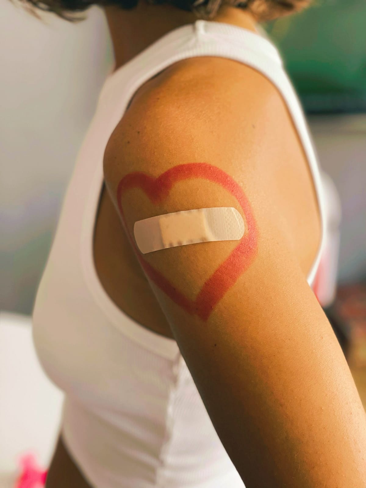Vaccins Covid-19 : des perturbations menstruelles qui commencent à inquiéter les médecins derrière le discours officiel