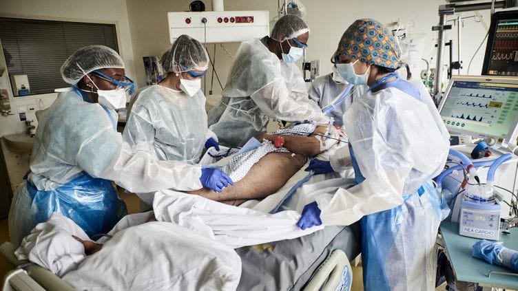 Comment arrive-t-on au chiffre de 150.000 Américains morts du vaccin ?