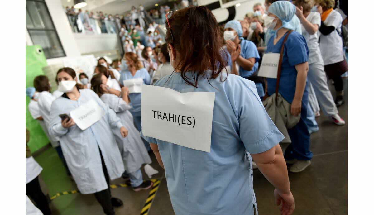 Stalingrad de Macron : seulement 1% des soignants non-vaccinés suspendu…