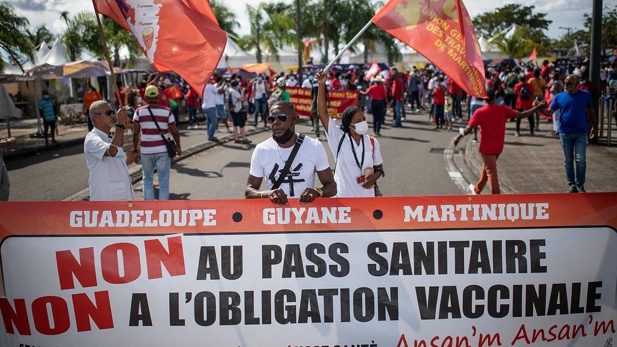 « Une, deux trois Guadeloupes…! » – seules la grève générale et la révolte impressionnent le gouvernement