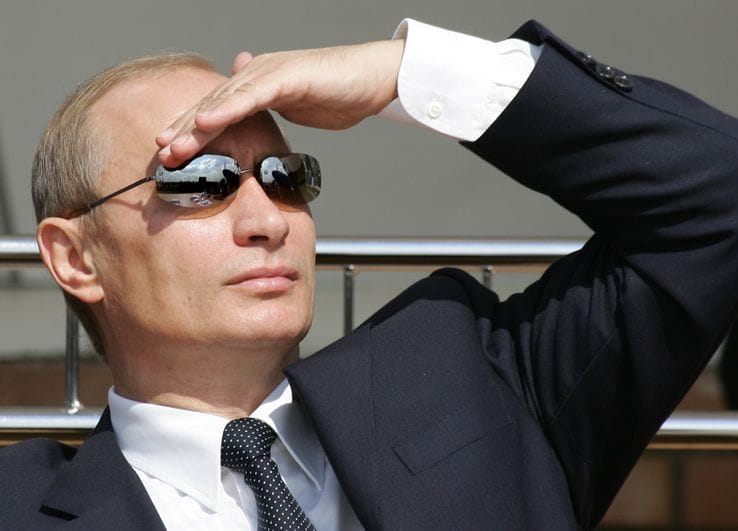 Vladimir Poutine reconnaît les Républiques sécessionnistes de Luhansk et de Donetsk et y fait pénétrer l’armée russe pour le « maintien de la paix »