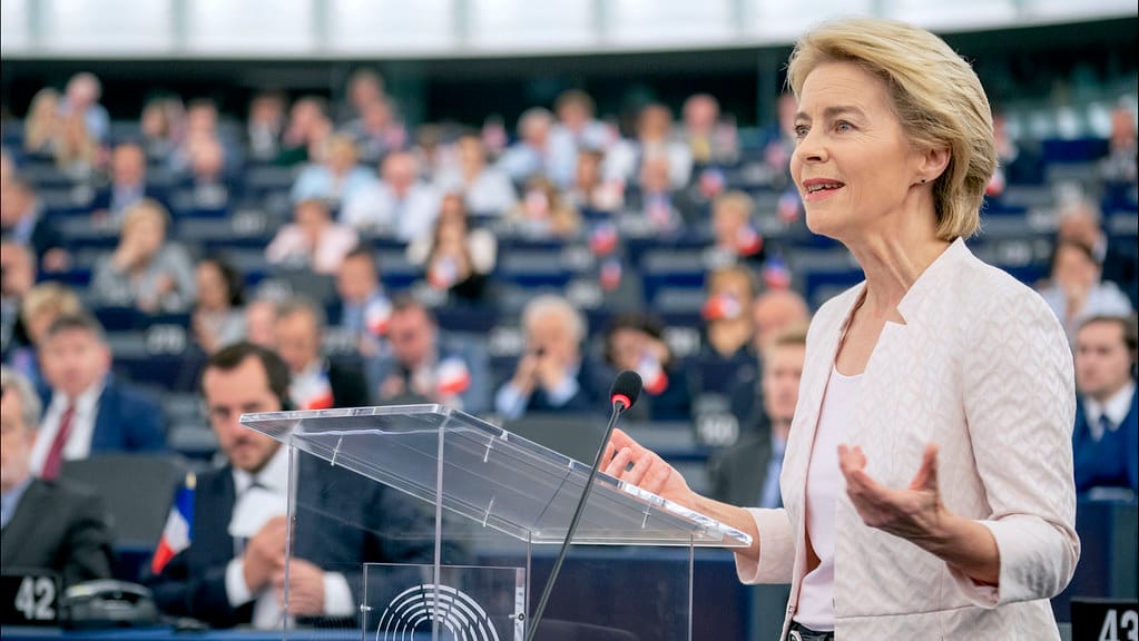 Ursula accélère l’identité numérique européenne pour détruire les Etats-nations
