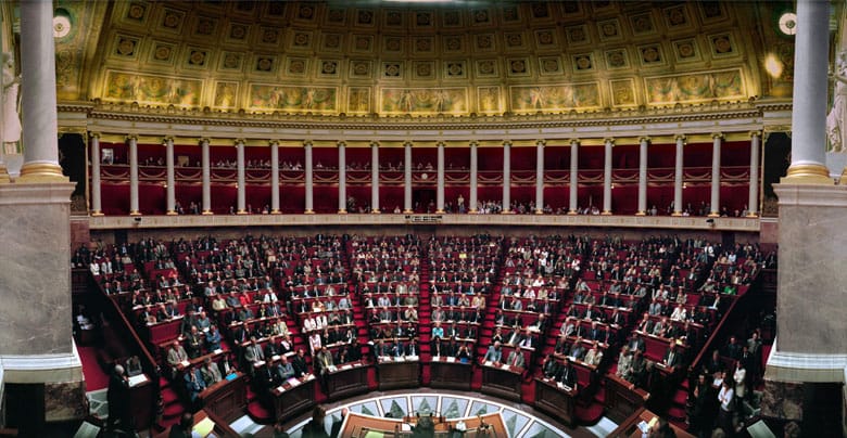 Passe vaccinal : quelles options pour Macron après que l’opposition a dépassé la Borne ?