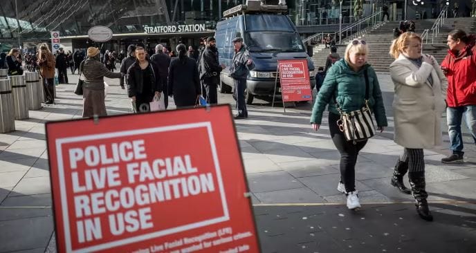 A Londres, la police abuse de la reconnaissance faciale