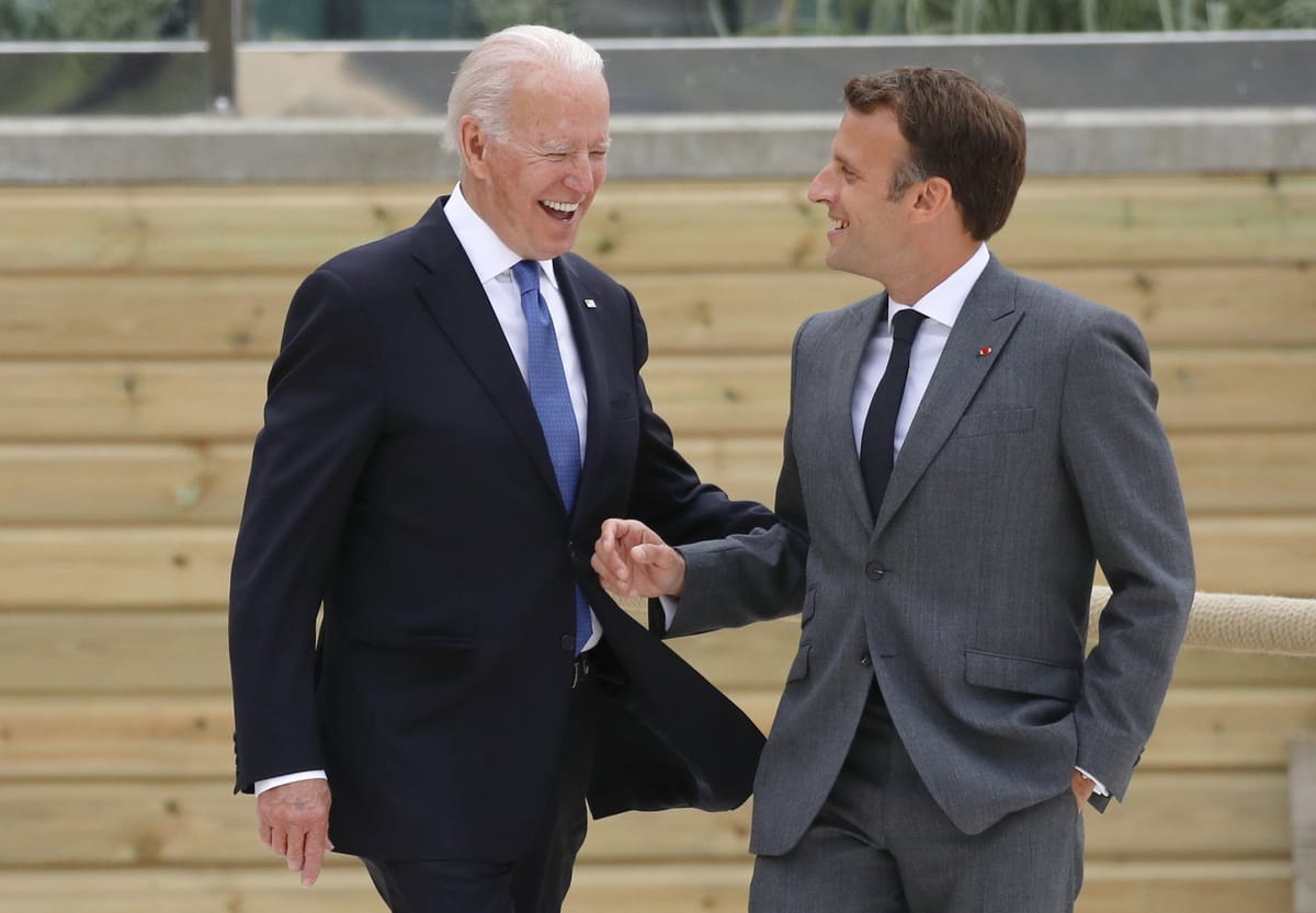 Dossier Macron saisi chez Trump  : le Deep State fait-il chanter notre Président ?