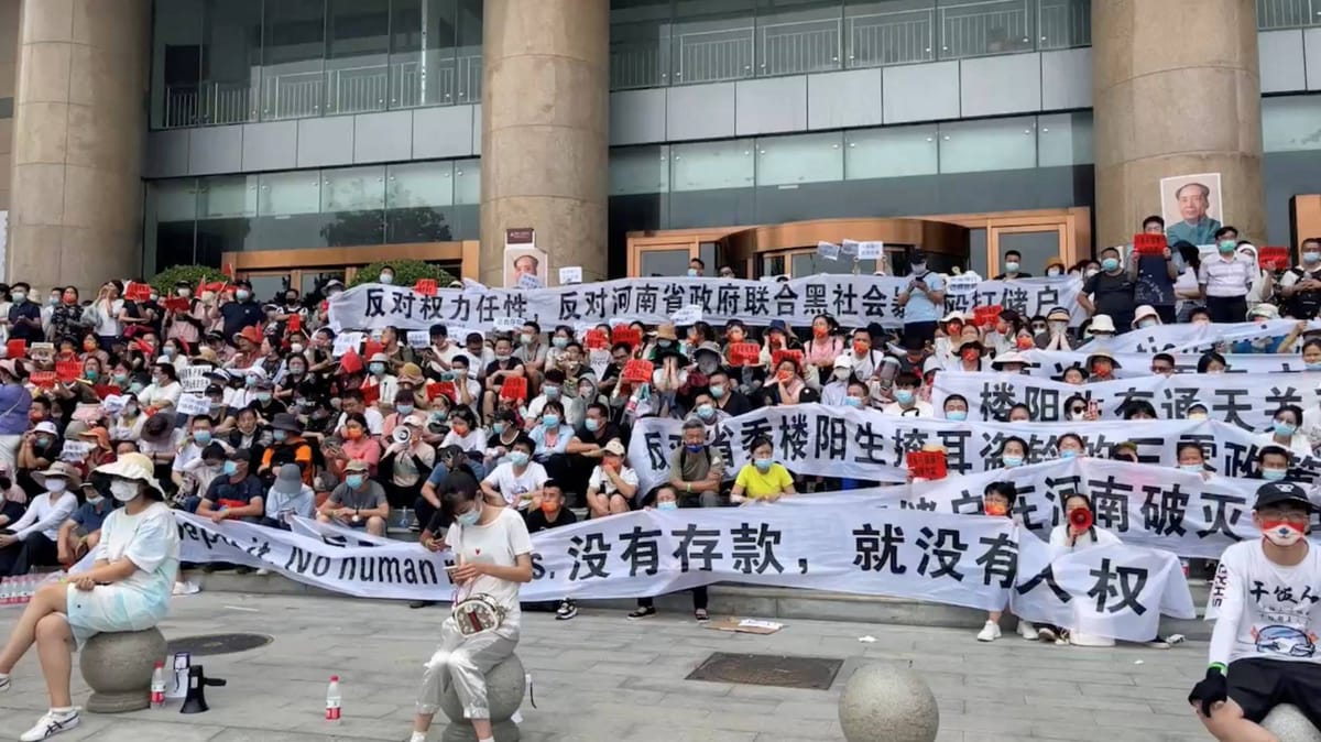 Briefing : de la Chine jusqu’à Fact and Furious en France, le pouvoir vacille
