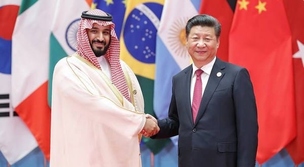 Les eurocrates aboient, la caravane sino-arabe passe, par Florent Machabert