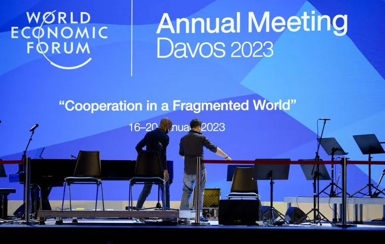 Davos/ Oxfam : le ruissellement fonctionne – vers le haut, par Modeste Schwartz