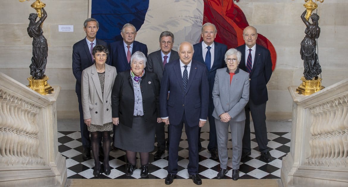 Les institutions piétinées: Macron connaît déjà l’avis du Conseil Constitutionnel