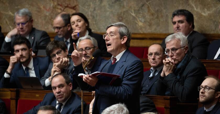 Charles de Courson, ce parlementaire centriste qui réveille la République contre Macron