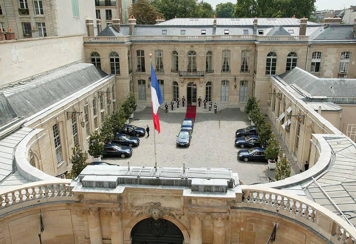 Et la France n’avait toujours pas de Premier Ministre