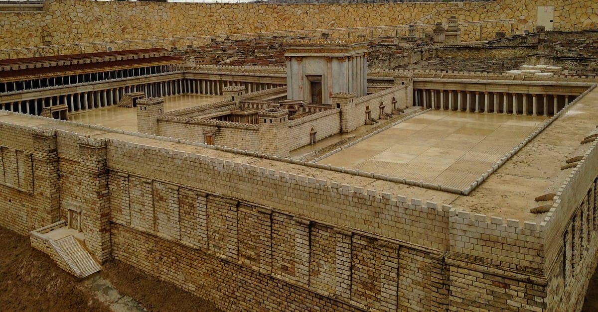 Hindi et Plaquevent : « Vers le Troisième Temple de Jérusalem » ?