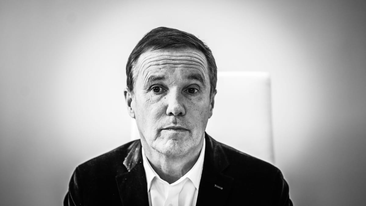 Dupont-Aignan : « Face à une classe politique en plein effondrement… »