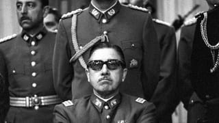 L'humeur de Veerle Daens : J'adore Macron et son nouveau look de dictateur latino