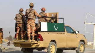 Guerre chaude Pakistan - Afghanistan : quel risque géopolitique ? par Thibault de Varenne