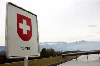 Comment Bercy peut vous contrôler quand vous changez 2.000€ en francs suisses, par Vincent Clairmont