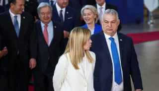 Moscou à la table de Bruxelles : la Hongrie accusée d’avoir ouvert la porte