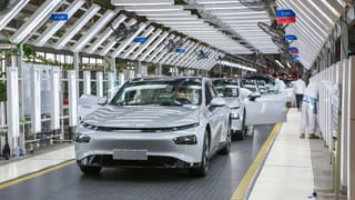 Automobile: le marché chinois triomphe, Bruxelles tergiverse