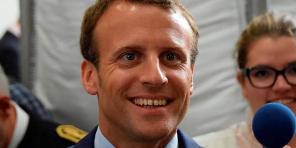 Macron contre le peuple : chronique d'une dislocation institutionnelle