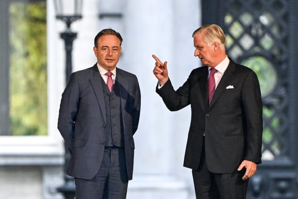 Comme la France, la Belgique décrédibilise sa dette. Voici comment ! par Veerle Daens