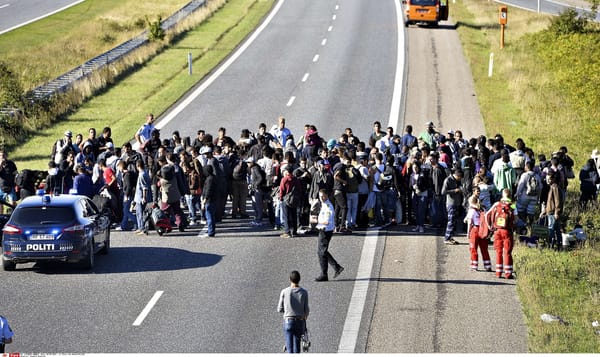 Effacement civilisationnel : la caste européenne dans le déni du retournement d'alliance US, par Thibault de Varenne