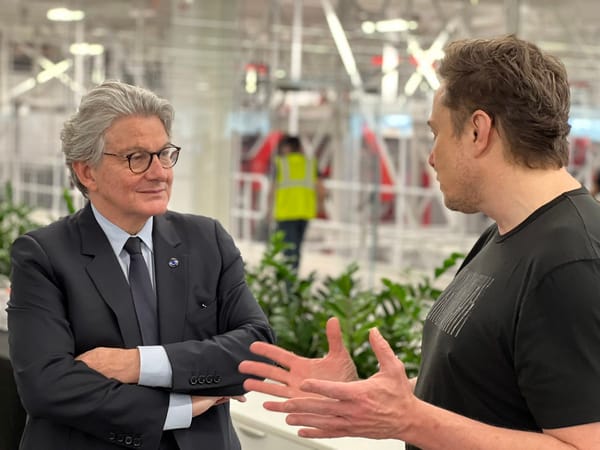 Comment Musk et l'UE se tiennent par la barbichette pour censurer les réseaux, par Thibault de Varenne