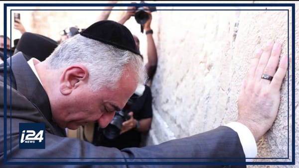 Quand les descendants de la Shoah comptent sur les Aryens pour les sauver, par Thibault de Varenne