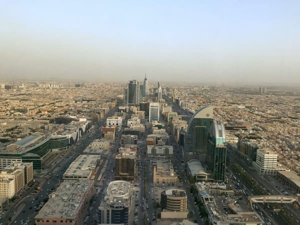 Fillon et Attali « recrutés » par l’Arabie Saoudite