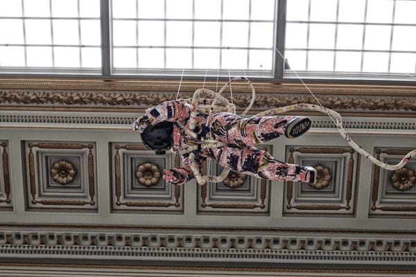 Migrants, coronavirus : de la société de la fête à la société de la peur