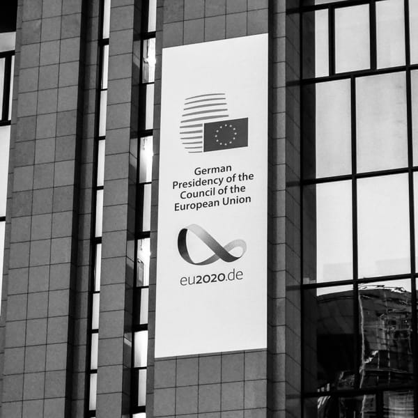 Comment la France a vendu son âme à l’Allemagne pour 40 milliards