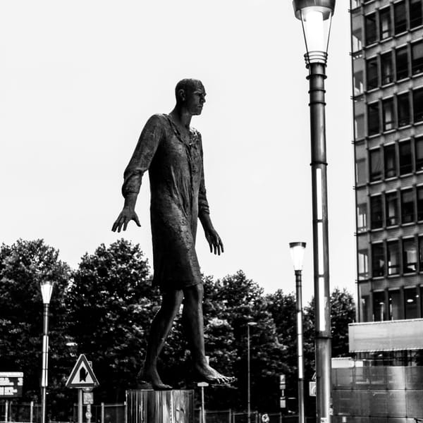 Bertrand candidat en 2022 : encore un partisan de l’endettement sur les starting-blocks…