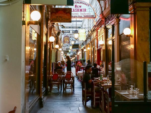 L’application anti-COVID sera obligatoire dans les bars et les restaurants