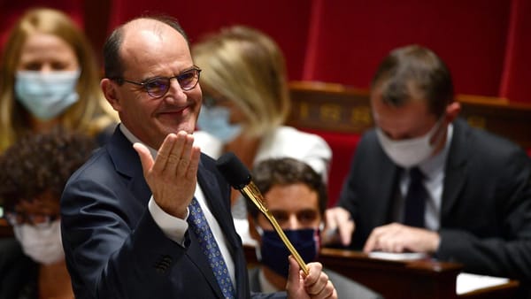 Un couvre-feu généralisé à 18h avant une introuvable 3è vague