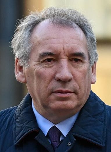 Scrutin proportionnel aux élections législatives : débat démocratique ou tripatouillage politique ?