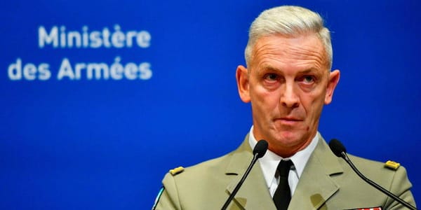 Document: Alors que des ministres insultent les militaires, le Chef d’Etat-Major des Armées essaie de limiter les dégâts