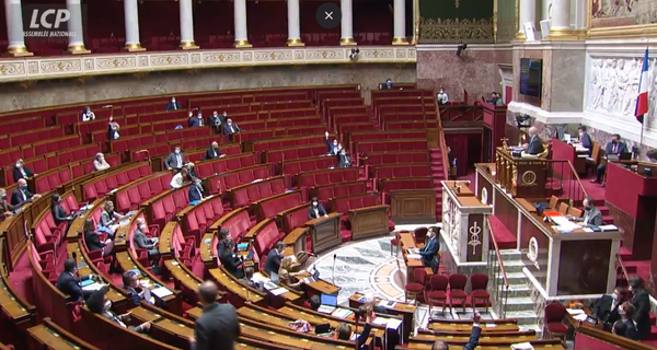 Le pass sanitaire: rejeté après plusieurs rebondissements