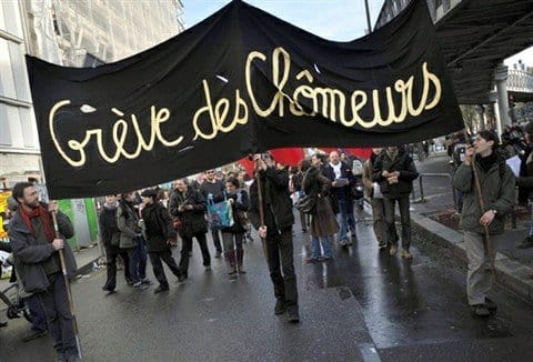 Vaccination, “passe sanitaire” et droit du travail : les syndicats petits faiseux