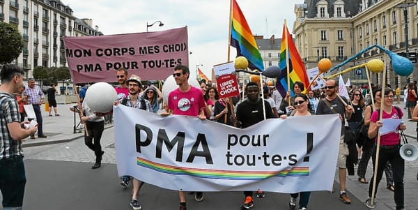 Vaccination obligatoire, mais PMA pour toutes : les contradictions de la caste