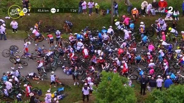 Macron sur le Tour de France : pour fêter sa victoire d’étape ? par Modeste Schwartz