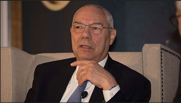 La double dose vaccinale n’a pas protégé Colin Powell contre le COVID 19