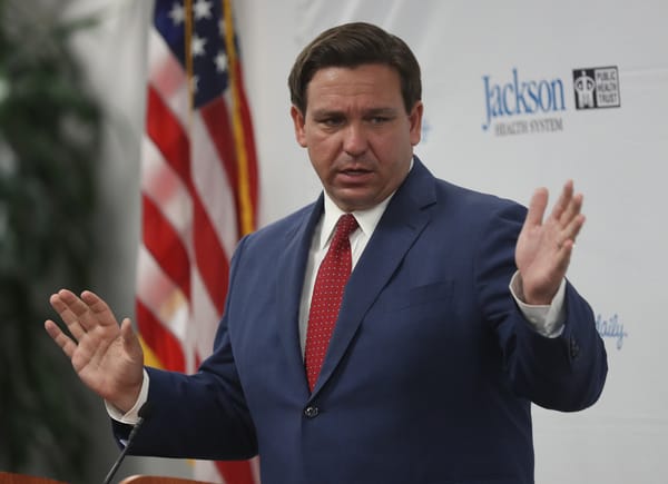 Floride : DeSantis déconseille les vaccins Covid mis à jour pour les moins de 65 ans