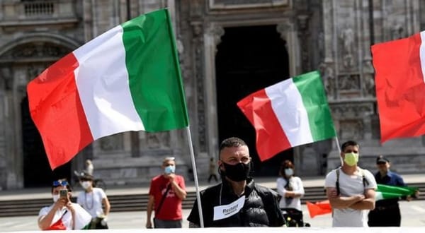 Mario Draghi impose un « super passe sanitaire » et ouvre la voie à des restrictions supplémentaires