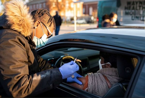 Des Républicains américains demandent l’interdiction des vaccins Covid en Floride