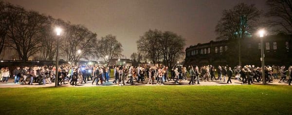 Ces « promenades » d’opposants à la dictature sanitaire qui sont en train d’épuiser la police allemande