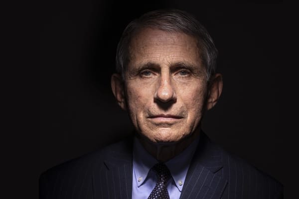 Comment Zuckerberg a proposé des données personnelles d’utilisateurs de Facebook au Dr Fauci pour promouvoir les décisions sur le Covid