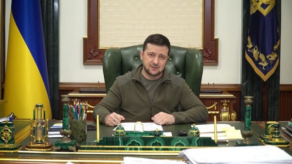 Le président Ukrainien au Sénat : Volodymyr Zelensky veut nous entrainer dans la guerre