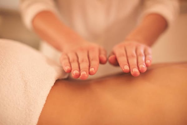 Les soins énergétiques : de l’énergie positive là où le corps et l’esprit ont en besoin