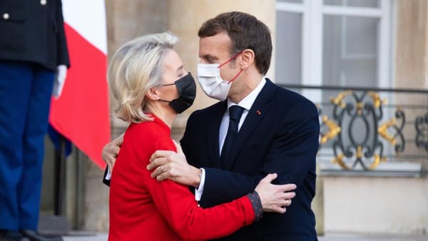 La Commission européenne prolonge le passe sanitaire sans débat parlementaire