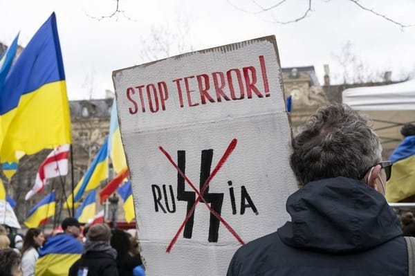 Y a-t-il un rapport entre la russophobie et une adhésion, passée ou présente, au communisme?